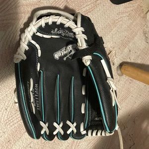 Softball glove